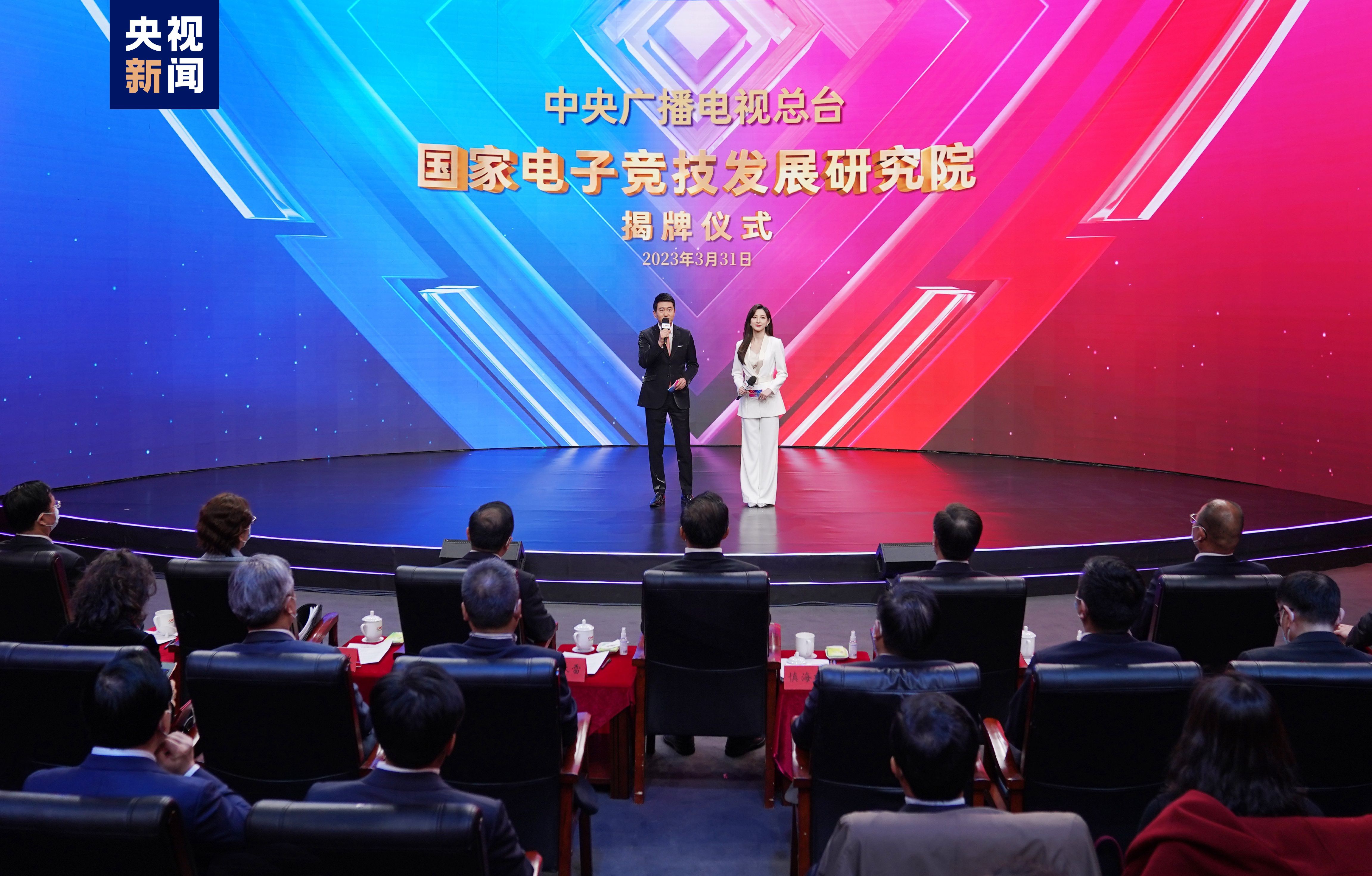 <strong>“早晚一杯，個(gè)子高高？”圣元奶粉廣告語(yǔ)惹爭(zhēng)議</strong>